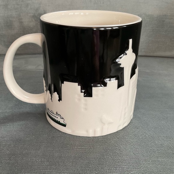 NWOT 2012 Collector’s Series 16oz ceramic Starbucks Seattle raised design mug - Picture 3 of 10